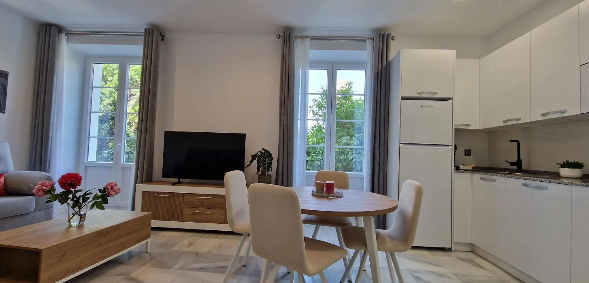 Apartamentos Arenal Jerez de la Frontera 0*,  Spain